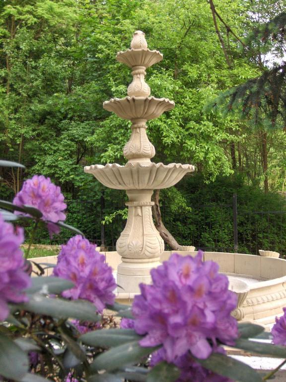 Romantic Chateau คราสนา ลิปา ภายนอก รูปภาพ